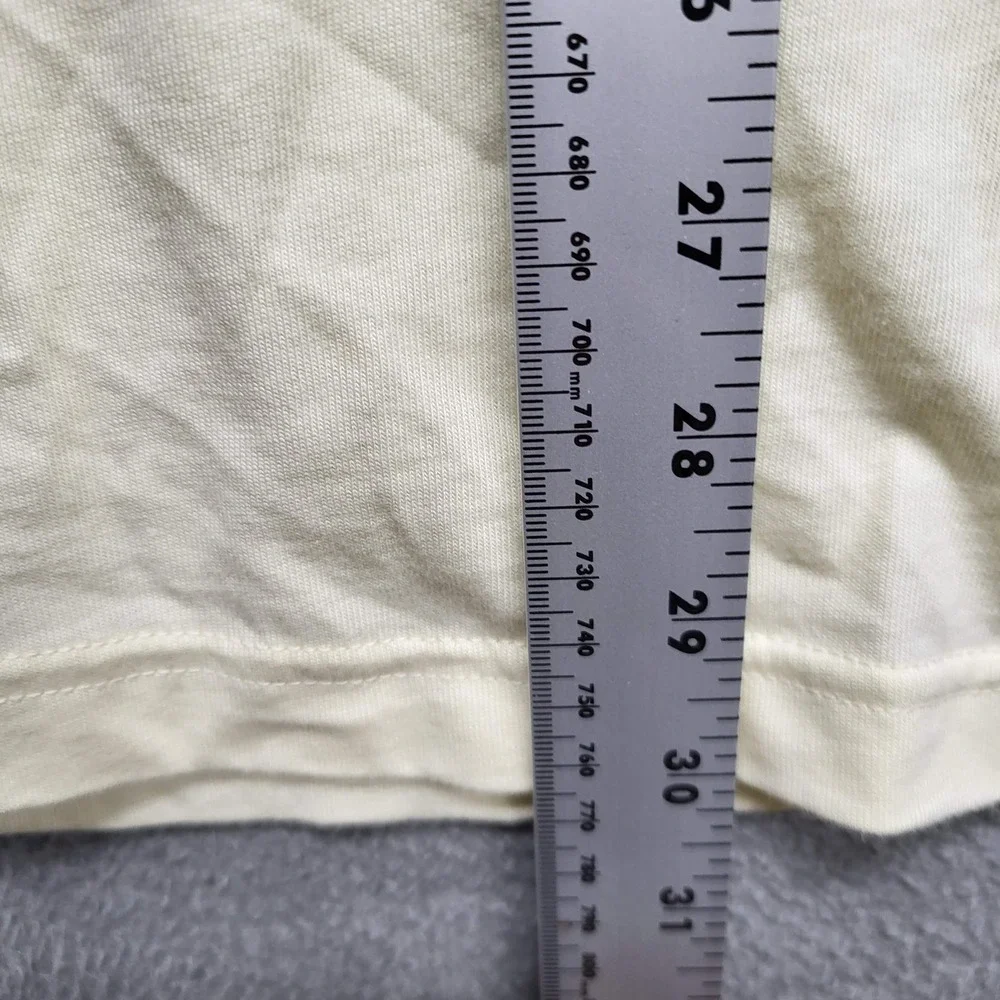 Uniqlo x Peanuts Men Shirt XL‎ Cream Graphic Print Peanuts Characters Love